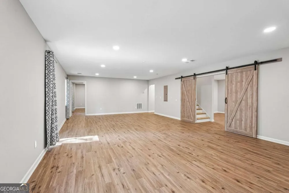 148 Gemstone LN Acworth, GA 30101