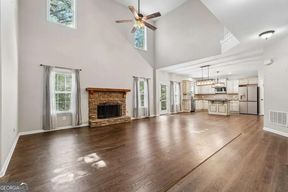 148 Gemstone LN Acworth, GA 30101
