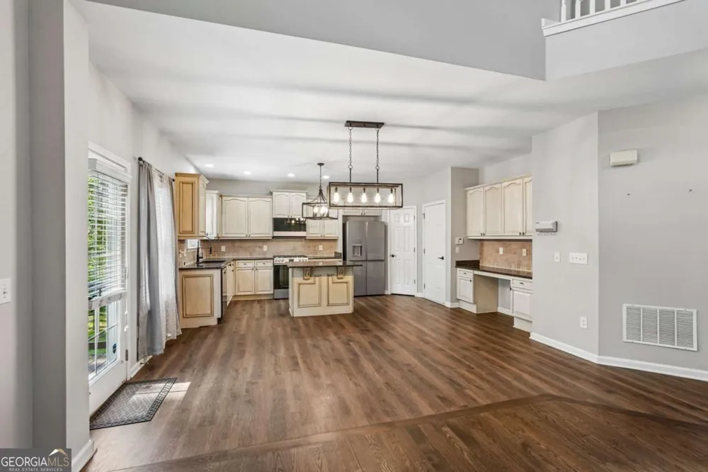 148 Gemstone LN Acworth, GA 30101