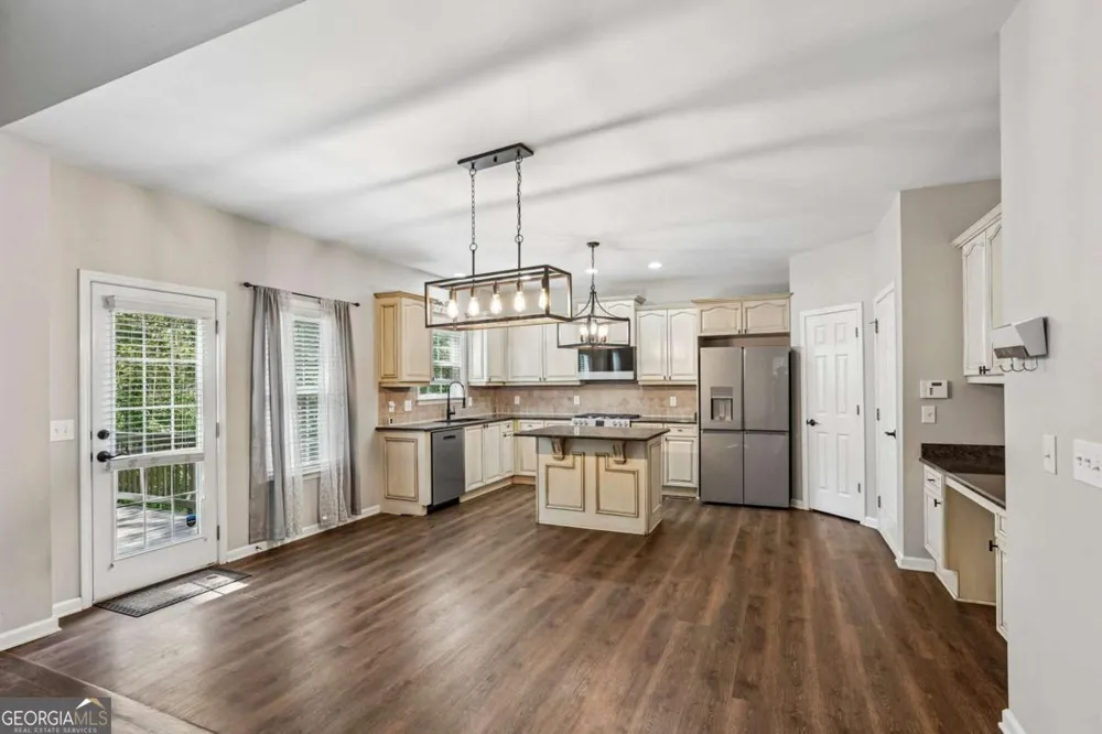 148 Gemstone LN Acworth, GA 30101
