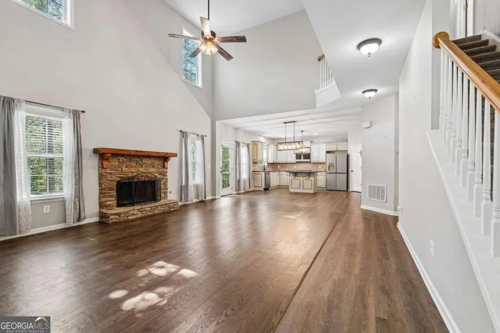 148 Gemstone LN Acworth, GA 30101