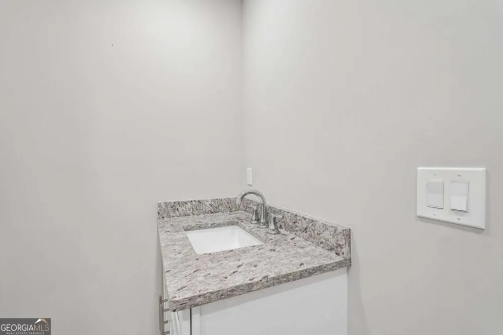148 Gemstone LN Acworth, GA 30101