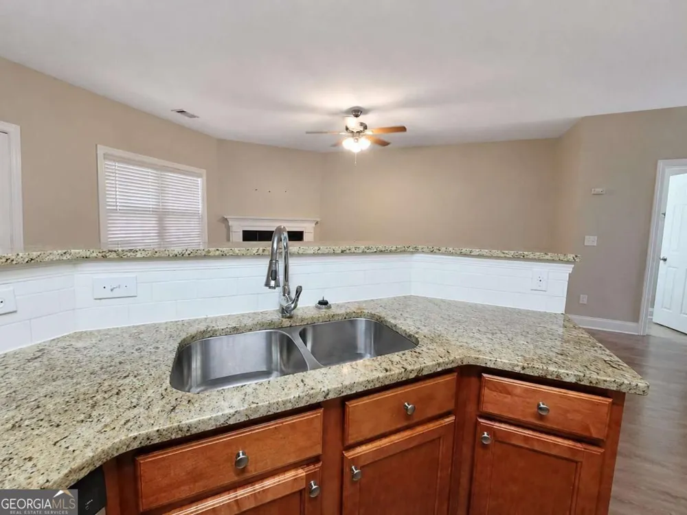5871 Apple Grove RD Buford, GA 30519