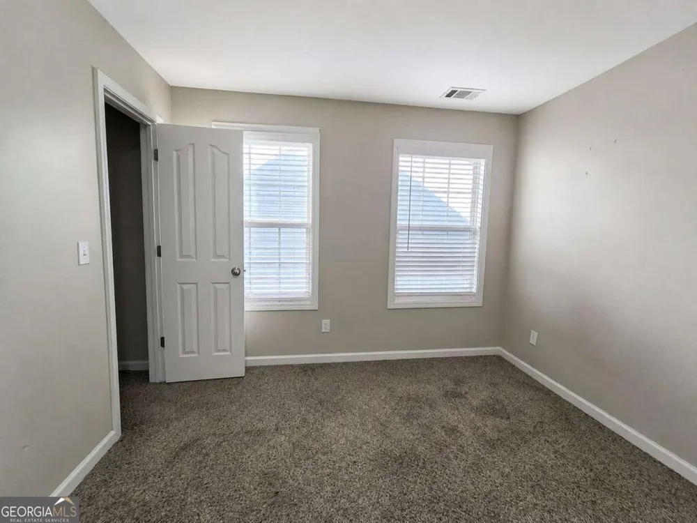 5871 Apple Grove RD Buford, GA 30519