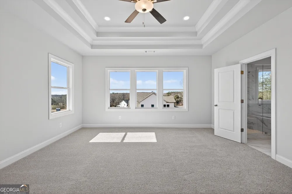 5554 Spring ST Flowery Branch, GA 30542