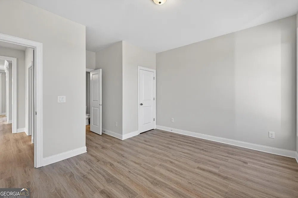 5554 Spring ST Flowery Branch, GA 30542