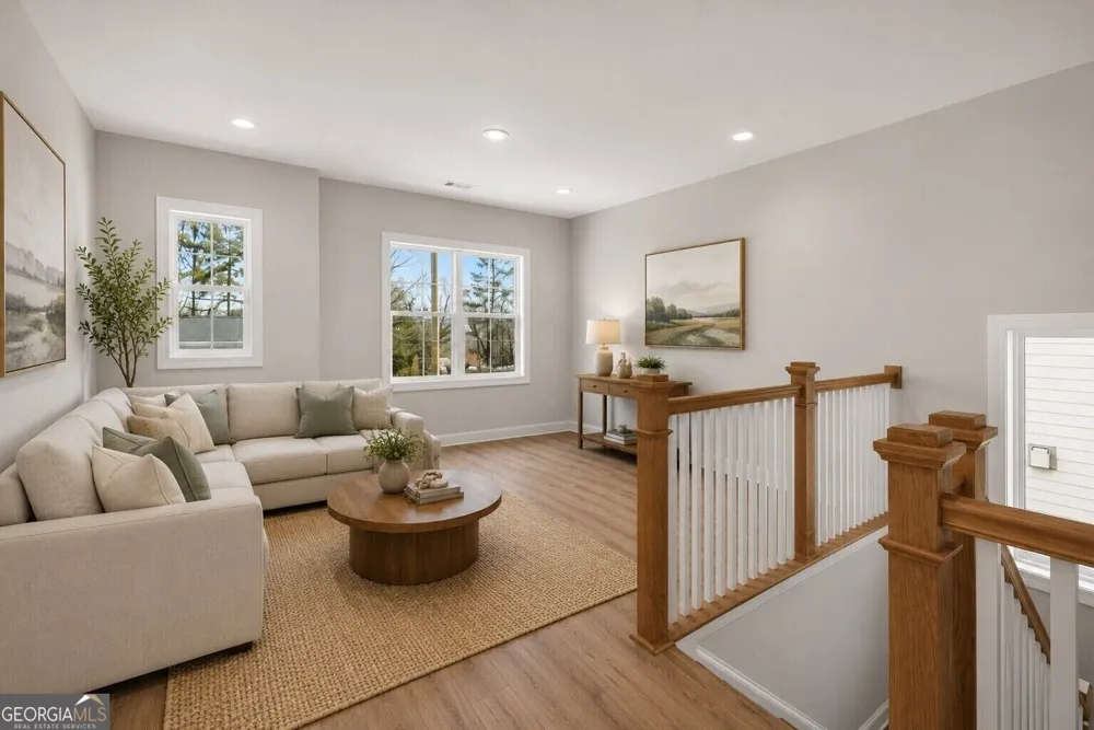 5554 Spring ST Flowery Branch, GA 30542