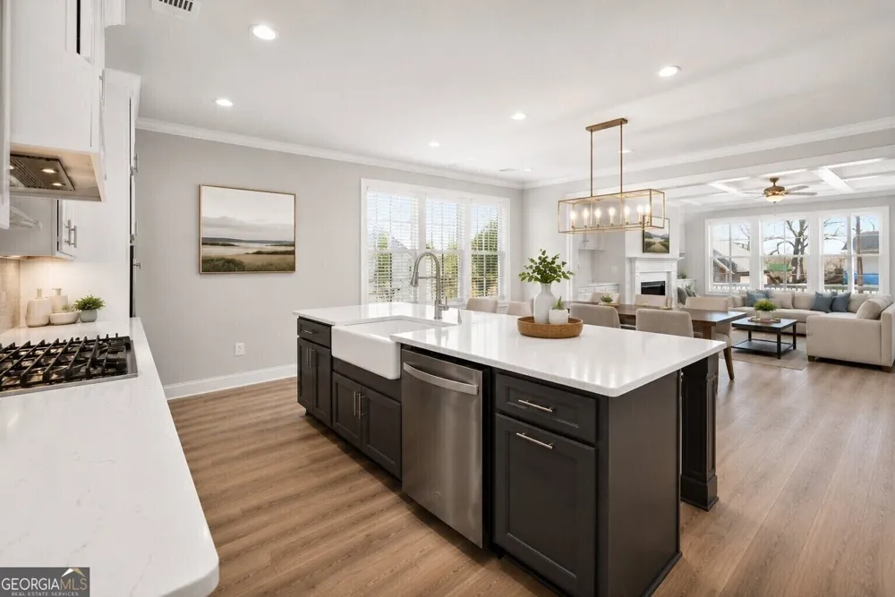 5554 Spring ST Flowery Branch, GA 30542