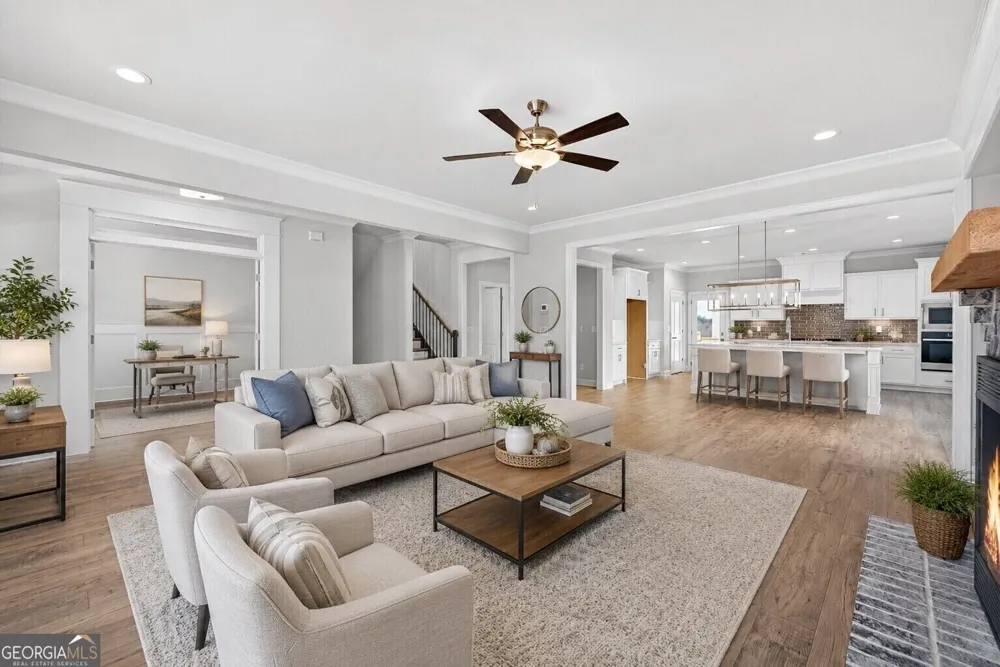 5554 Spring ST Flowery Branch, GA 30542