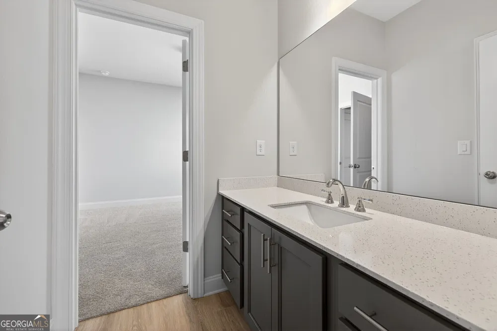 5554 Spring ST Flowery Branch, GA 30542