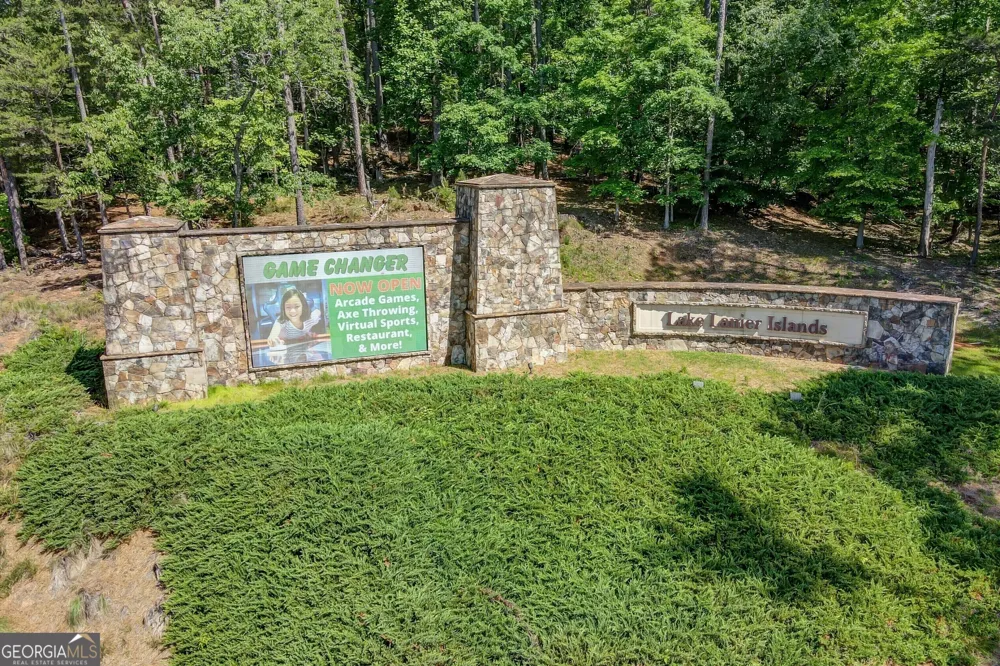 5554 Spring ST Flowery Branch, GA 30542