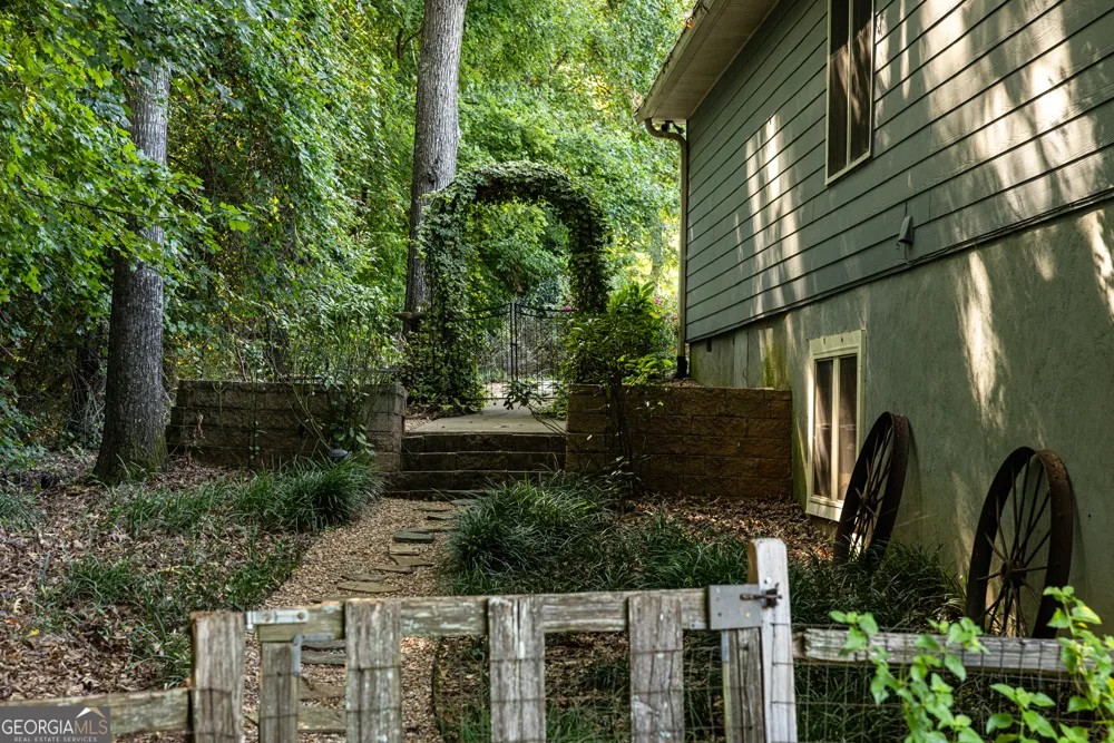 146 Misty LN Eatonton, GA 31024