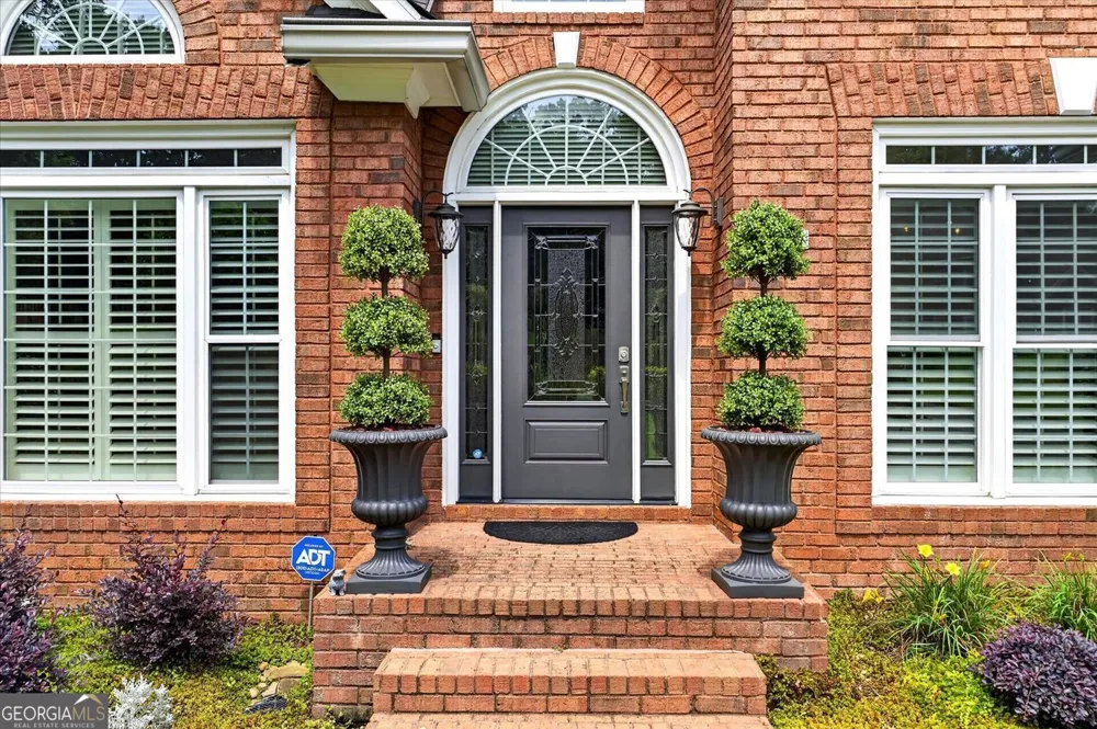 4850 Grandview TRCE Roswell, GA 30075