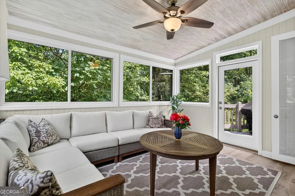 4850 Grandview TRCE Roswell, GA 30075