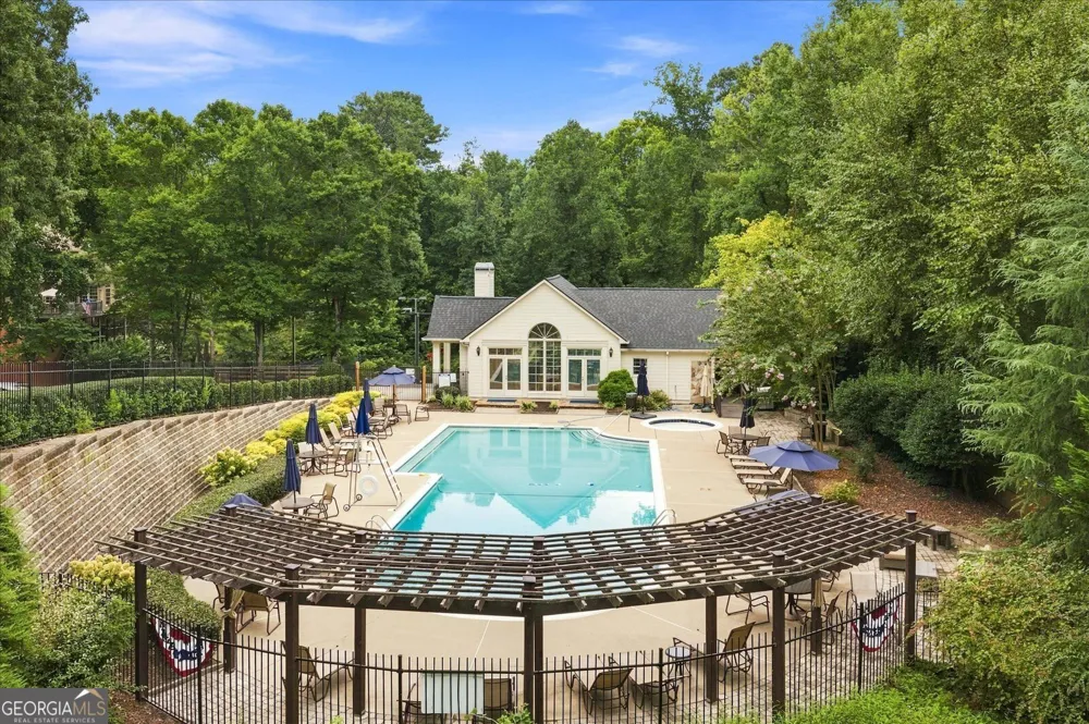 4850 Grandview TRCE Roswell, GA 30075