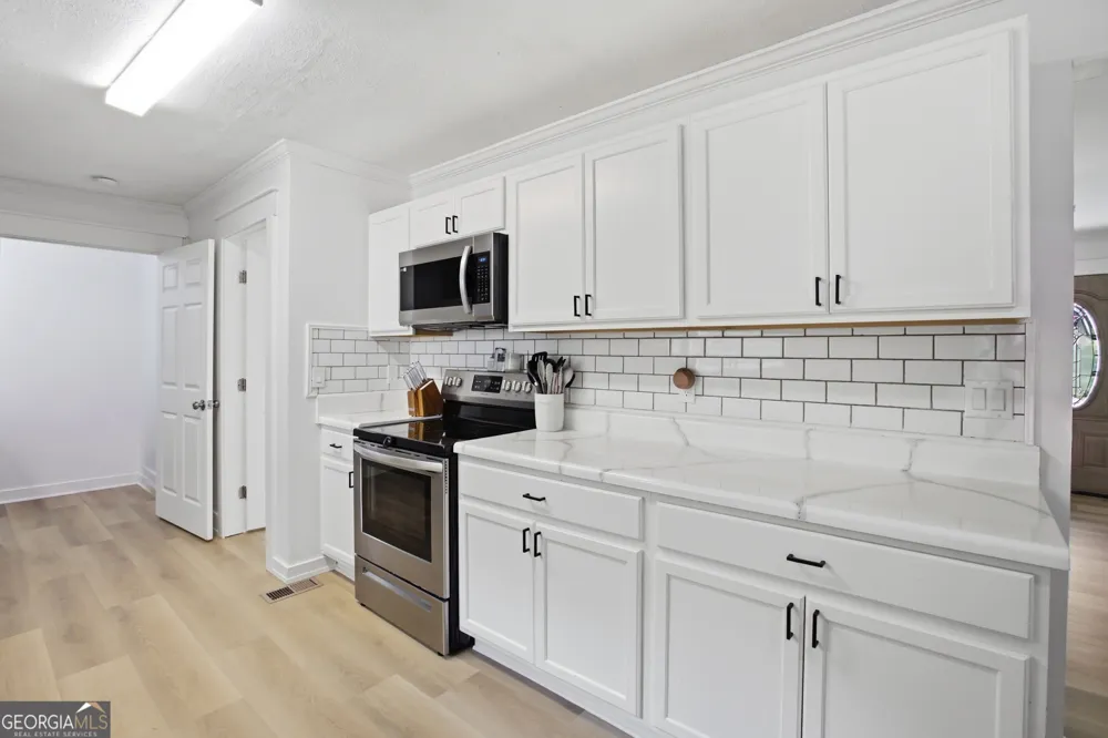 6642 Nix RD Dawsonville, GA 30534