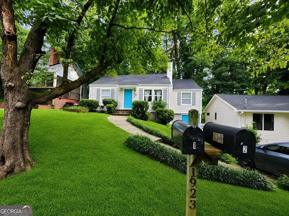 1923 Thompson AVE Atlanta, GA 30344