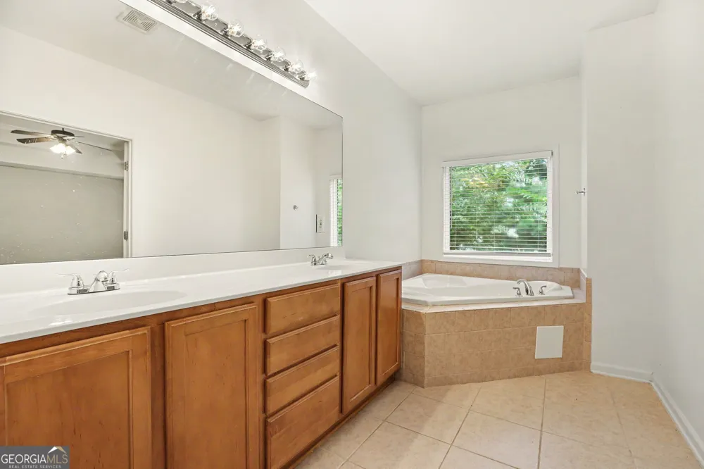4235 Cold Spring CT Cumming, GA 30041