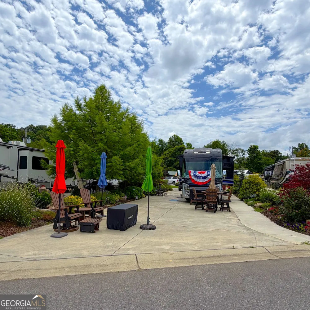 185 Mtn Vista RD Blairsville, GA 30512