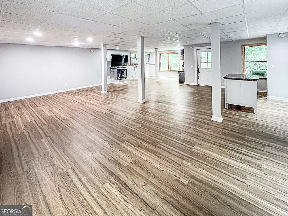 290 Ruby LN Ellijay, GA 30540