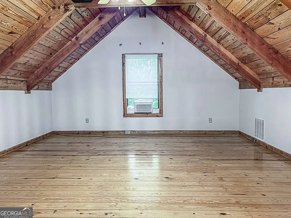 290 Ruby LN Ellijay, GA 30540