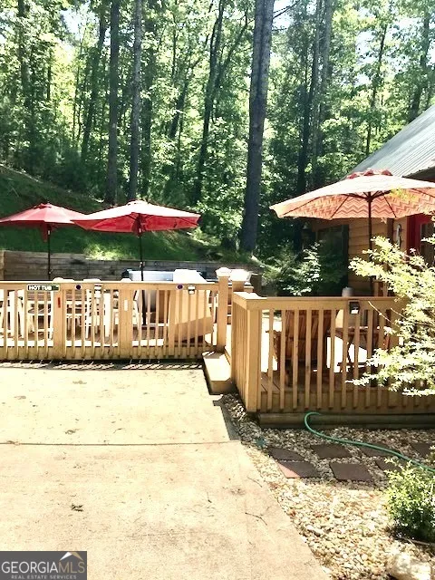 290 Ruby LN Ellijay, GA 30540