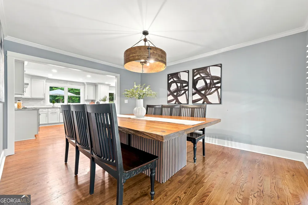 265 Carriage Station CIR Roswell, GA 30075