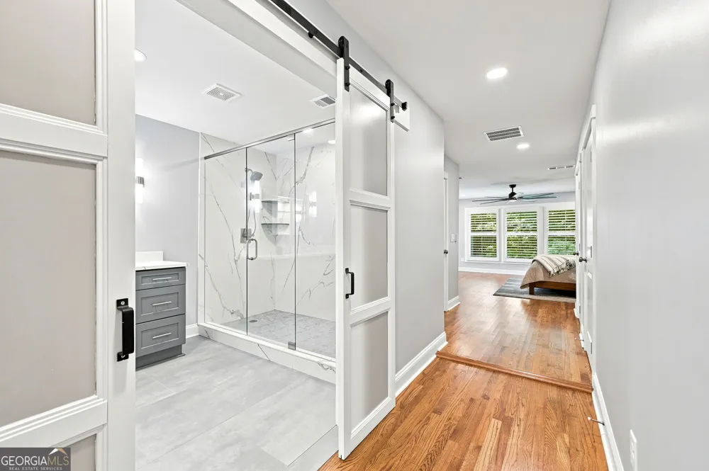 265 Carriage Station CIR Roswell, GA 30075