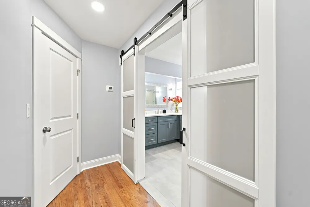 265 Carriage Station CIR Roswell, GA 30075