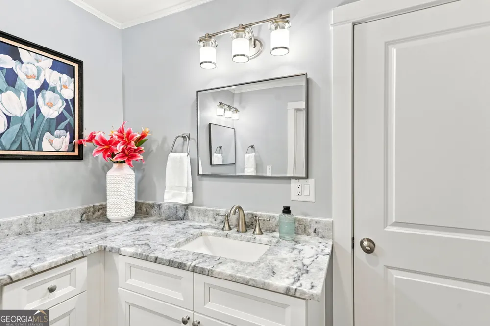 265 Carriage Station CIR Roswell, GA 30075