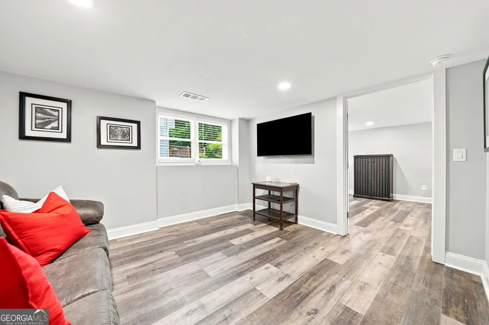 265 Carriage Station CIR Roswell, GA 30075