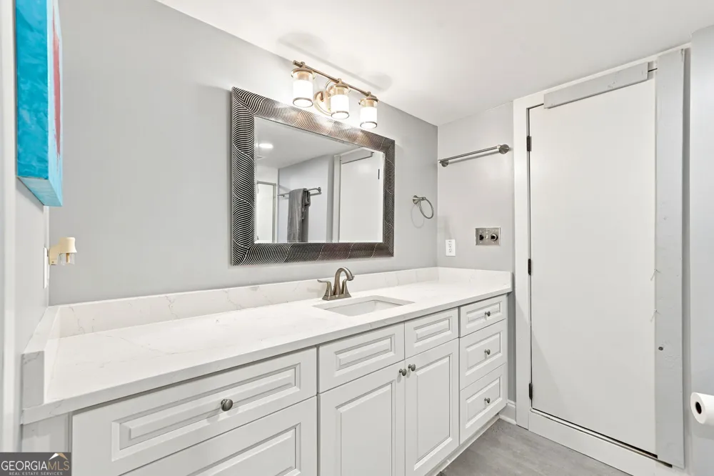 265 Carriage Station CIR Roswell, GA 30075