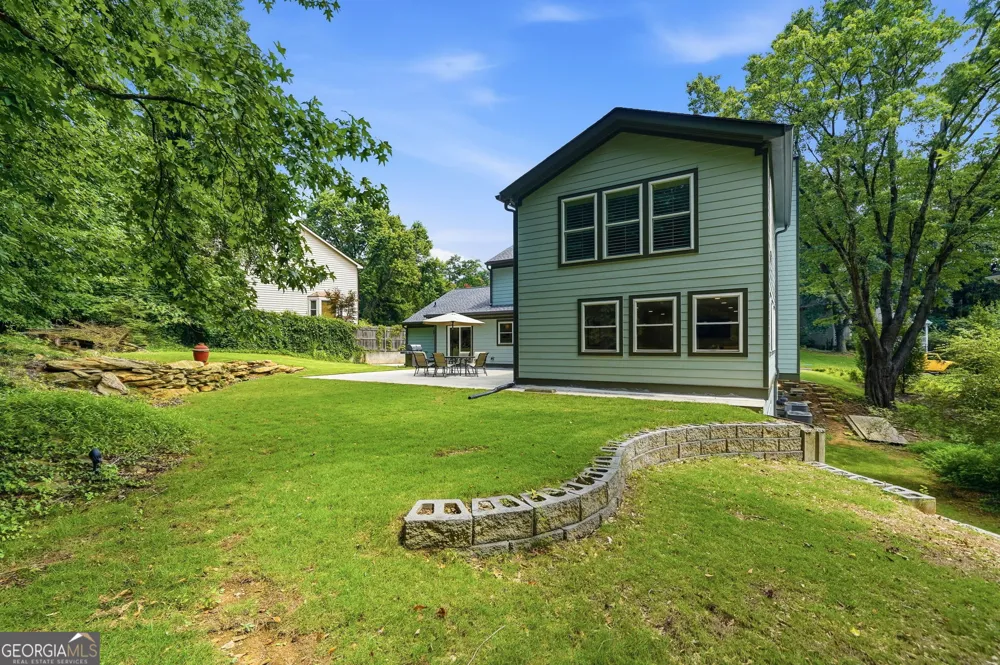 265 Carriage Station CIR Roswell, GA 30075