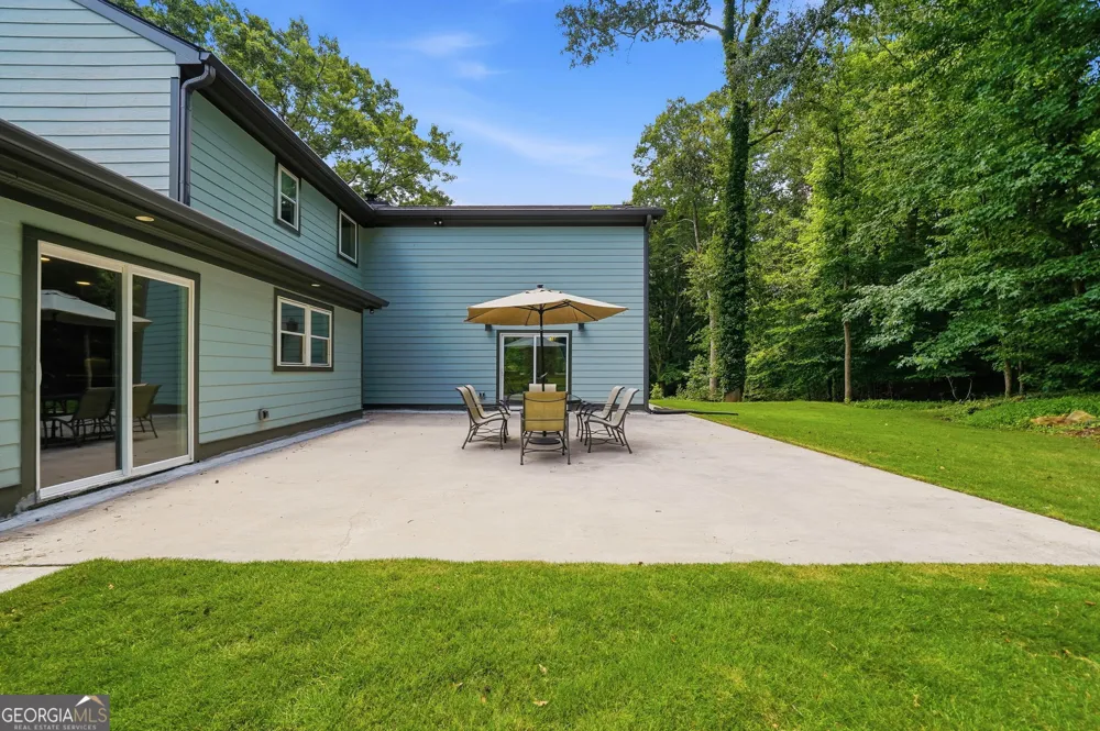 265 Carriage Station CIR Roswell, GA 30075