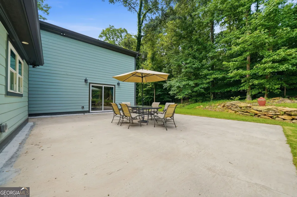 265 Carriage Station CIR Roswell, GA 30075