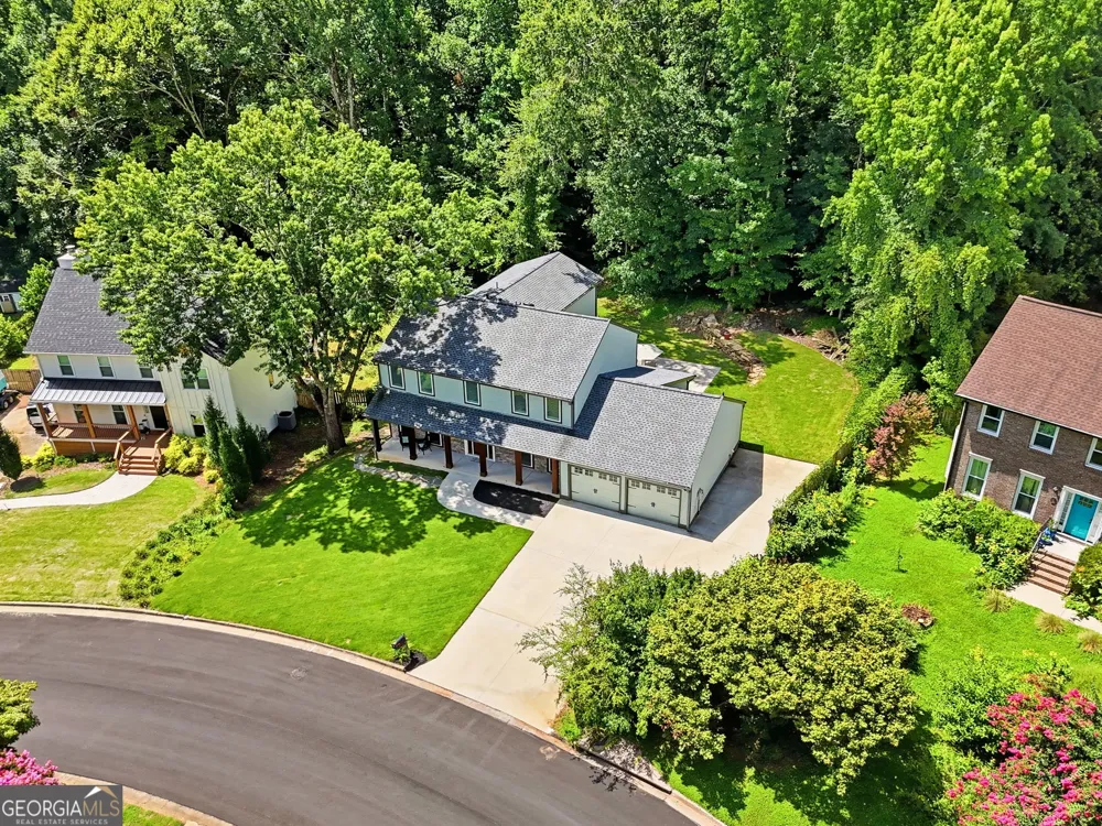 265 Carriage Station CIR Roswell, GA 30075