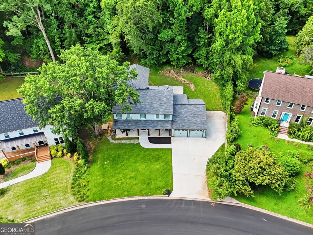 265 Carriage Station CIR Roswell, GA 30075