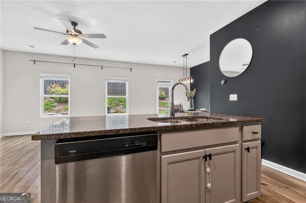4711 Fairfax DR Oakwood, GA 30566