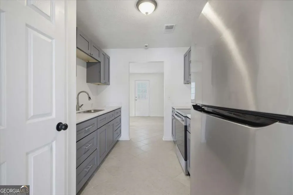 1324 Hollenbeck LN Riverdale, GA 30296