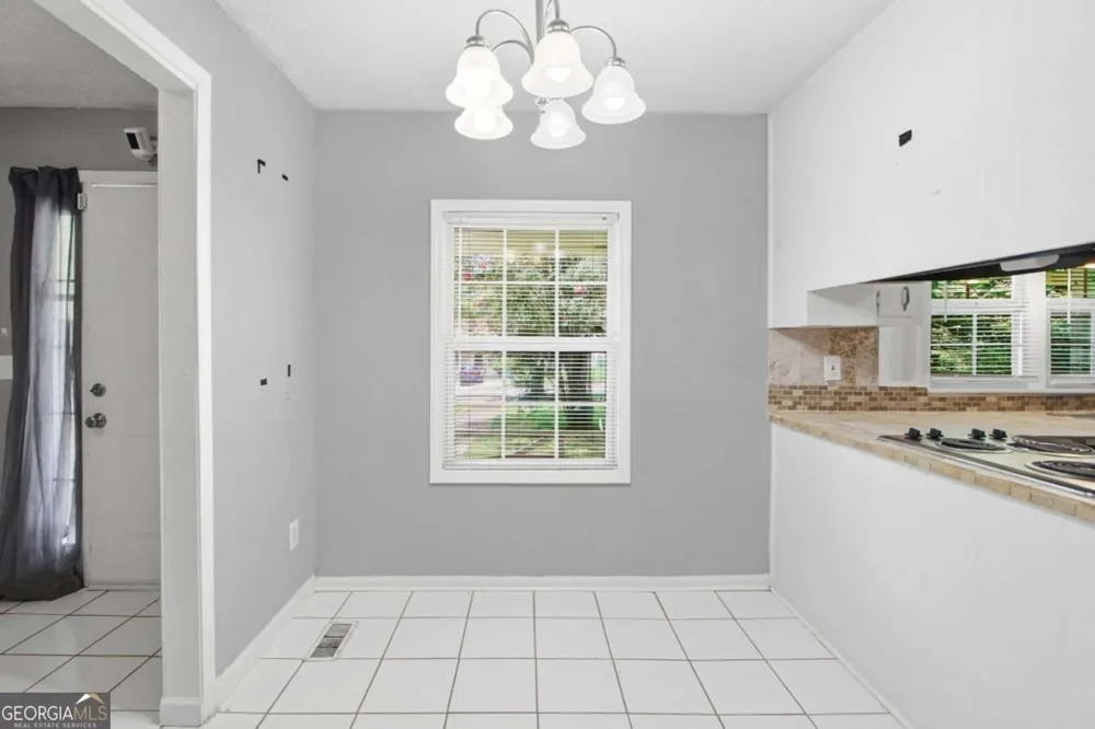 1614 Devon CT Stone Mountain, GA 30088