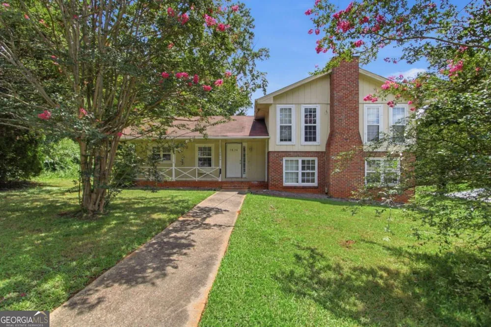 1614 Devon CT Stone Mountain, GA 30088
