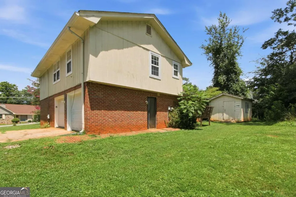 1614 Devon CT Stone Mountain, GA 30088