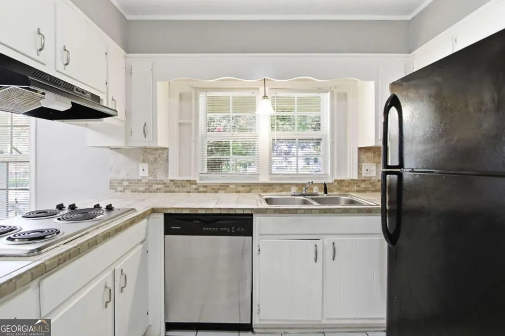 1614 Devon CT Stone Mountain, GA 30088