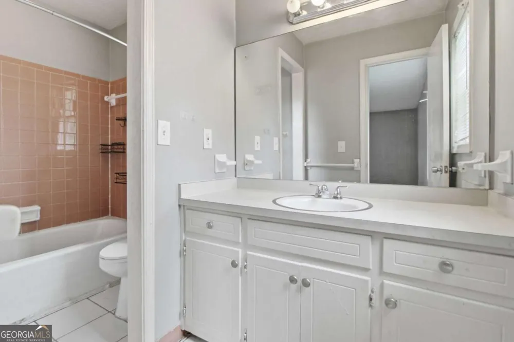 1614 Devon CT Stone Mountain, GA 30088