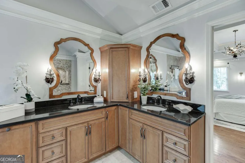 315 Derby Ridge TRCE Roswell, GA 30075