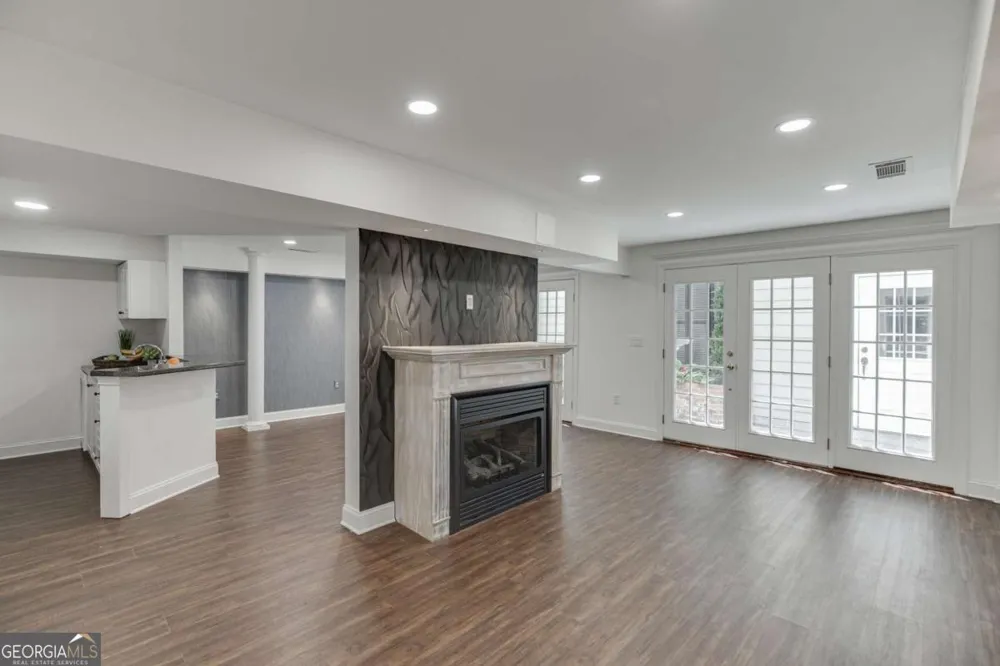 315 Derby Ridge TRCE Roswell, GA 30075
