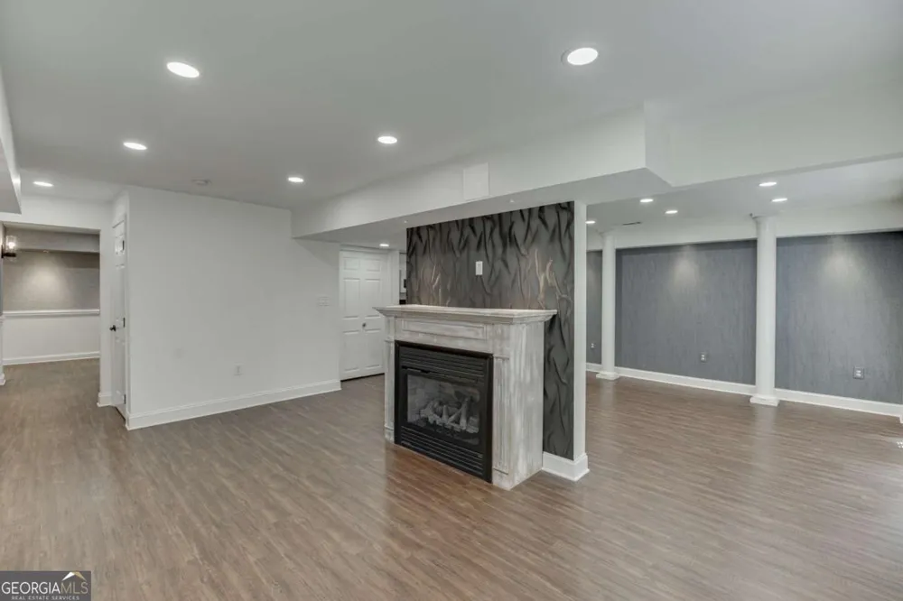 315 Derby Ridge TRCE Roswell, GA 30075