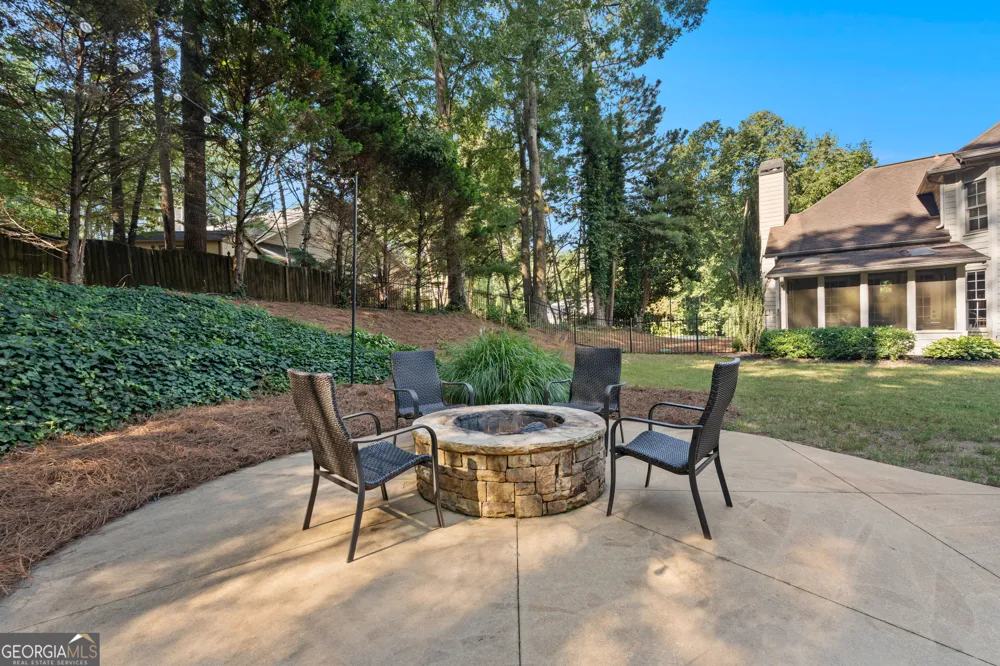 165 Browns Crossing DR Fayetteville, GA 30215