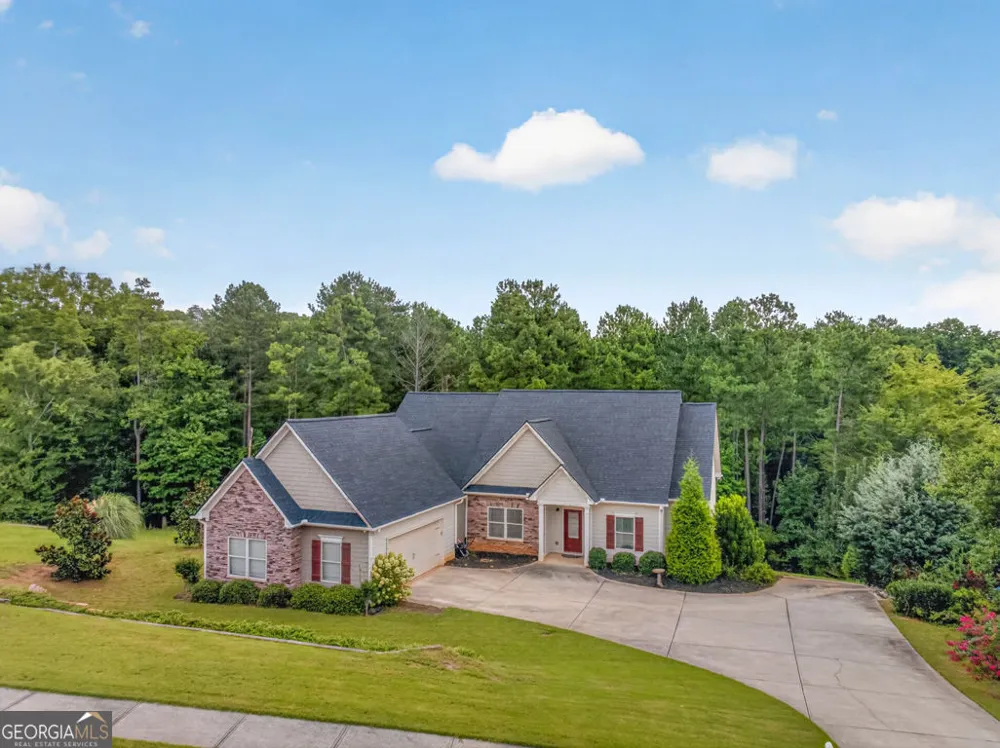 2854 Shadowstone WAY Winder, GA 30680