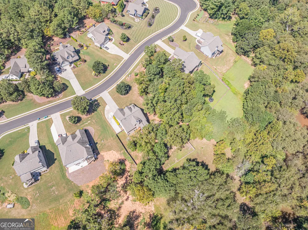 1221 Shiva BLVD Winder, GA 30680